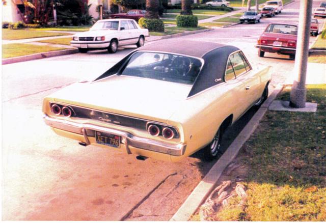 Charger Van Nuys. (Small).jpg