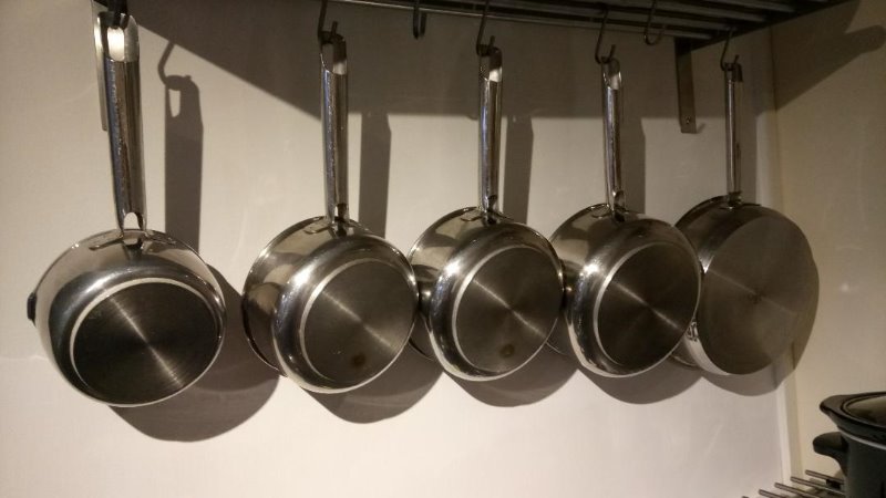 saucepans.jpg