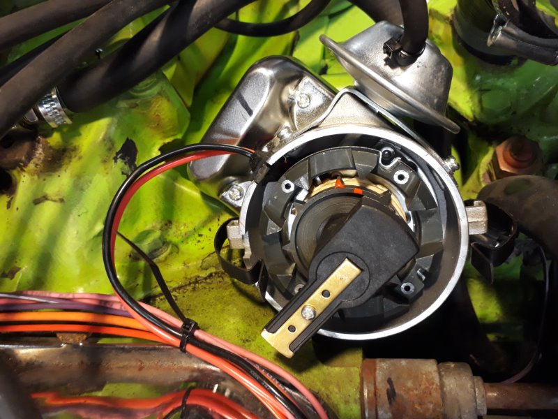Distributor re-indexed on #1 cylinder to give more room for advancing the ignition clockwise if needs be.