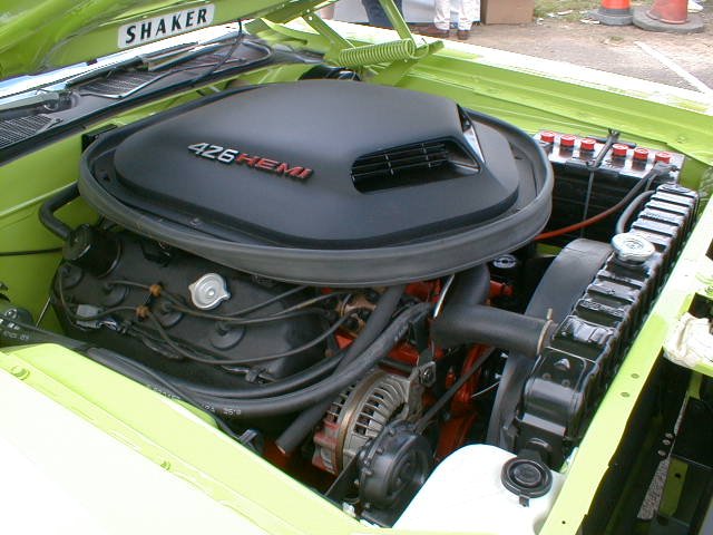70 Hemi Challenger conv motor.jpg