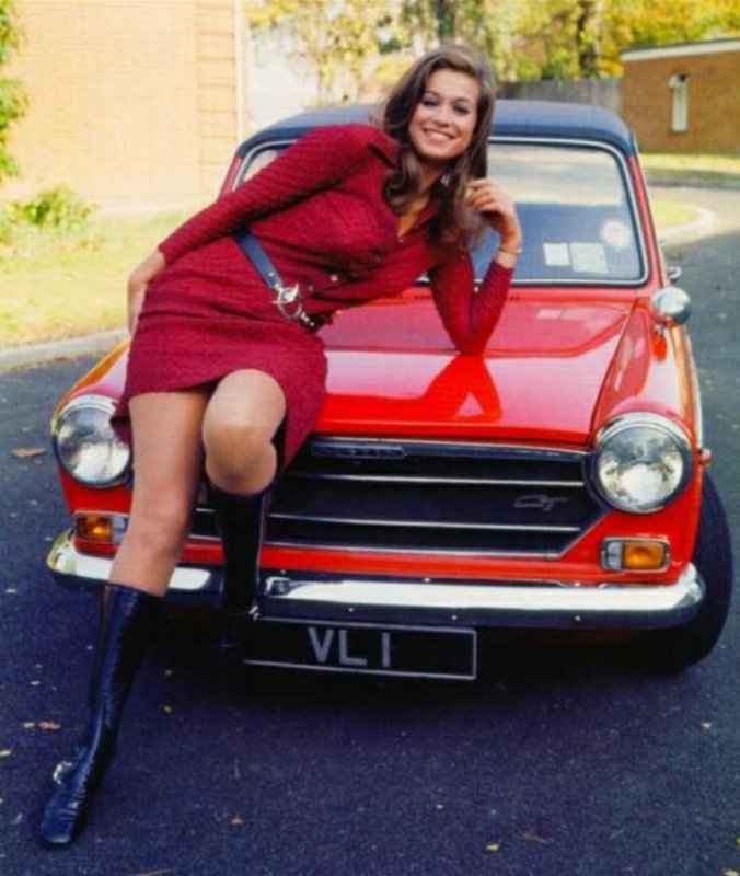 Valerie Leon.jpg