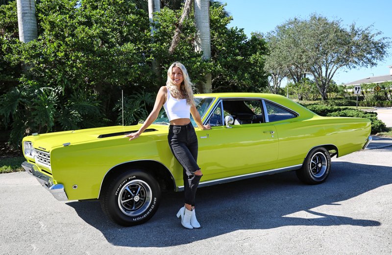 1968-Plymouth-Road-Runner-383-4-barrel.jpg