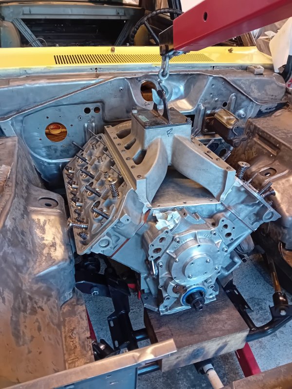 Hemi in Valiant.jpeg