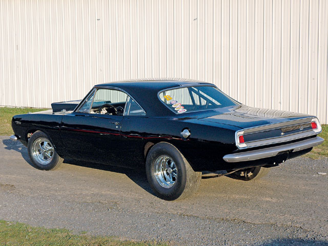 mopp_0807_03_z+1968_plymouth_barracuda+rear_view.jpg
