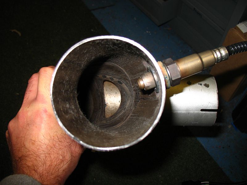 Note the sensor sits at the 2 o'clock position to keep it away from any moisture running down the pipe. This is just past the H-Pipe behind.