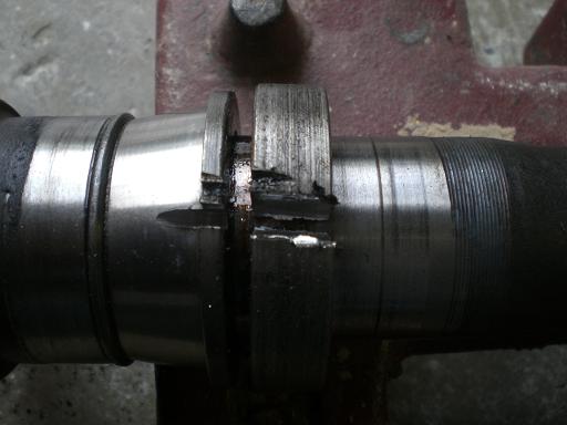 cracked collar.Now it is easy to remove