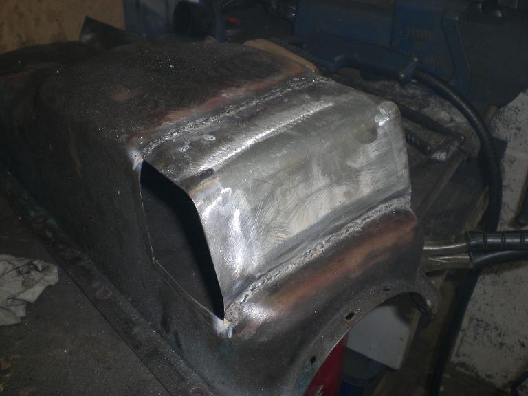 add a new section in lenghtening the base of the sump to hold more oil