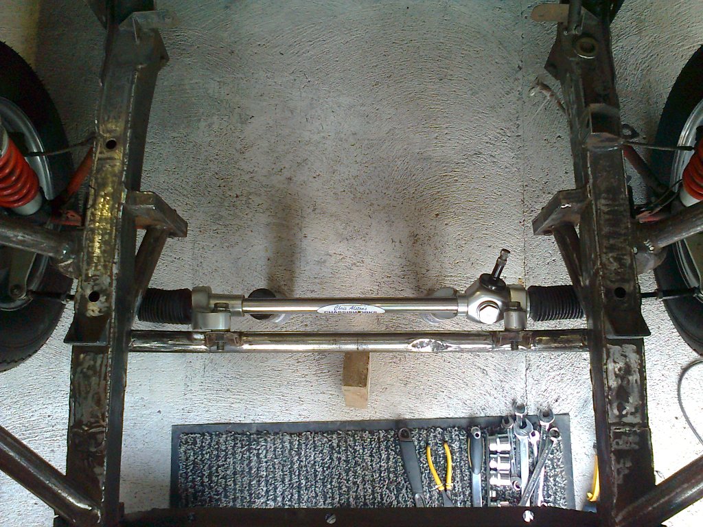 Rack in place, ready to weld 02.jpg