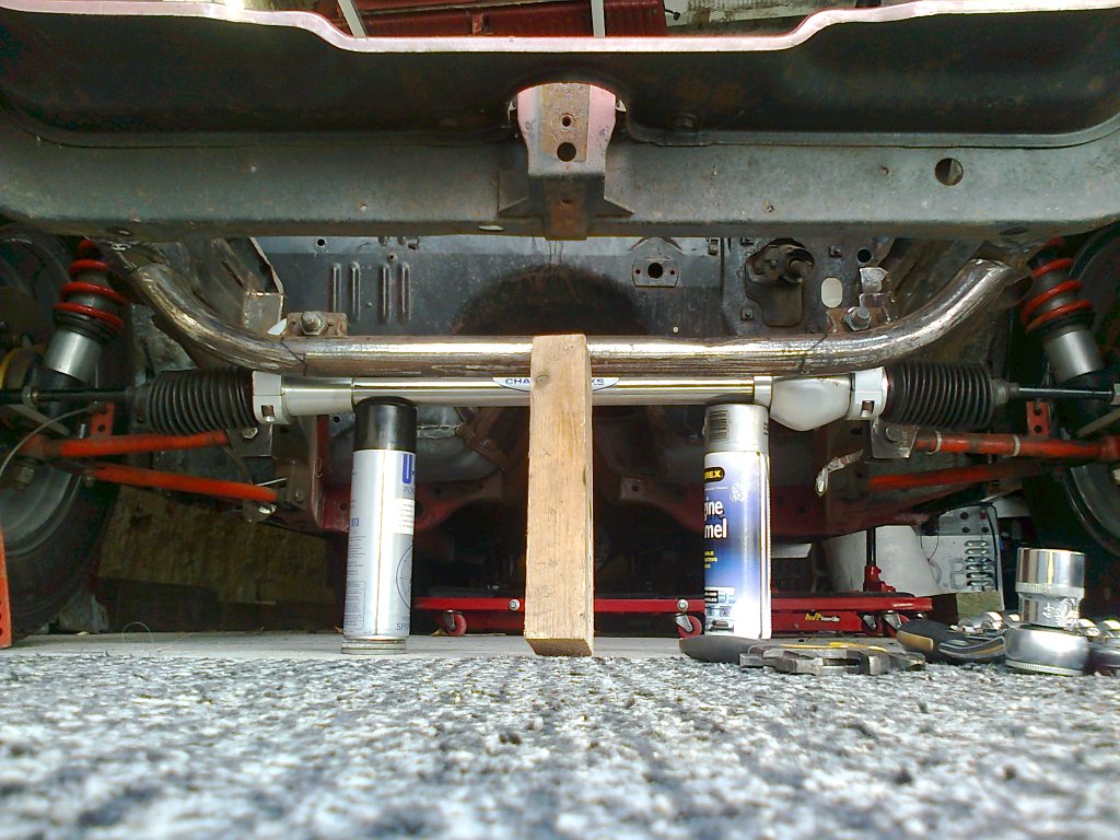 Rack in place, ready to weld 01.jpg