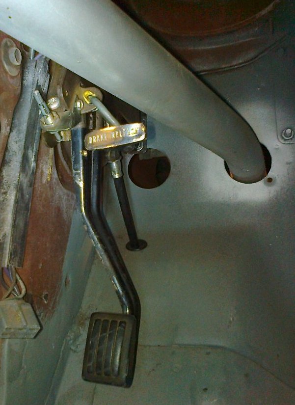 03 Parking brake- mech.jpg