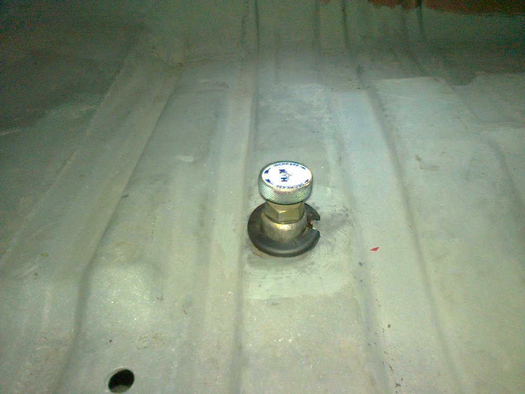 07 Brakes- Bias adjuster 02.jpg