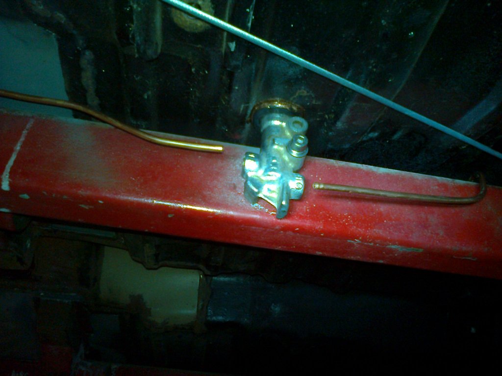 06 Brakes- Bais adjuster 01.jpg