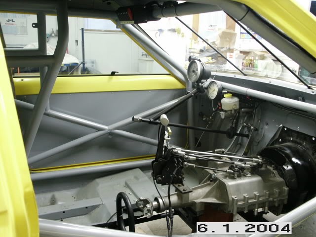 std_060104Cars_RaceGremlin_104.jpg