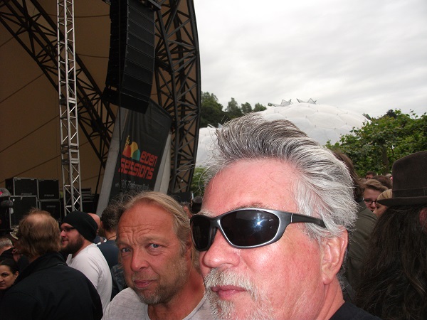 Do you think they will have Les Dennis as the warm up man???