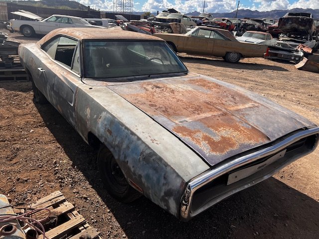 Desert Valley Auto Parts - Black Canyon City - Charger - Charger.jpg