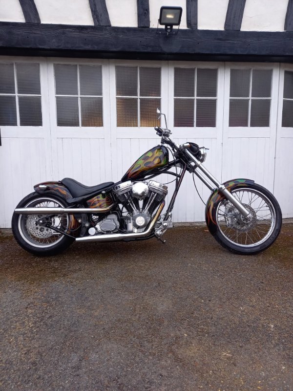 Harley Davidson FXST Chop.jpg