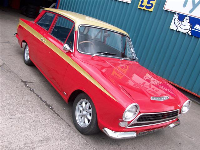 63 Lotus Cortina Consul  Alan Mann Replica 008.jpg