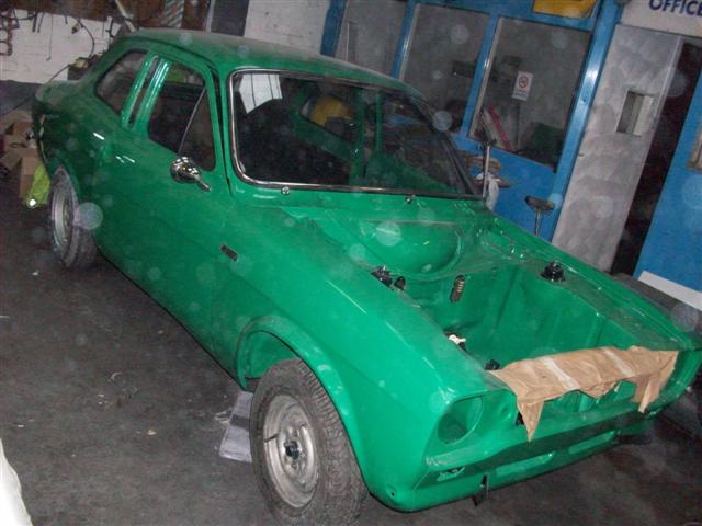 Vairious Mk2s in restoration 013.jpg