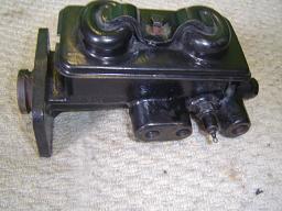 Master Cylinder 2.JPG