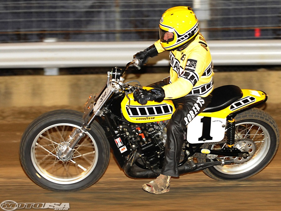 TZ750 Roberts.jpg