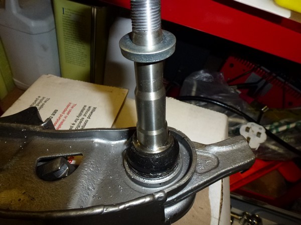 This clearly shows the 'muffin top' which prevents the shaft going far enough i.