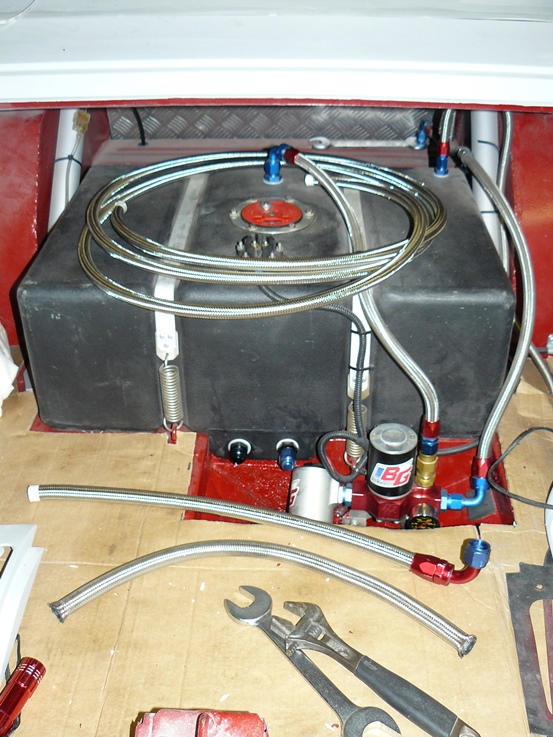 Renewing fuel hoses.jpg